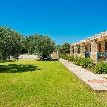 Olive Land Villas يميناريا المظهر الخارجي الصورة
